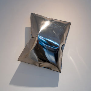 "PILLOW" | Volker Kiehn | Wall sculpture | Edelstahl poliert | 2022 | Ca. 40 x 50 cm
